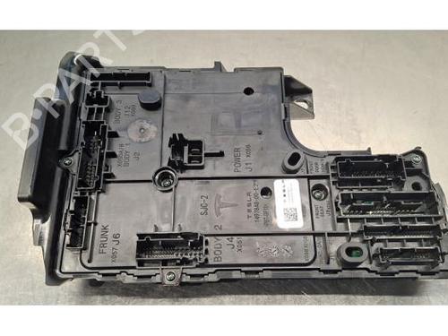 Used Electronic module TESLA MODEL Y (5YJY) Long Range All-wheel Drive (514 hp) 31374911