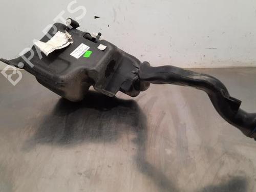 Used Windscreen washer tank MERCEDES-BENZ GLA-CLASS (X156) GLA 200 CDI / d (156.908) (136 hp) 23587193