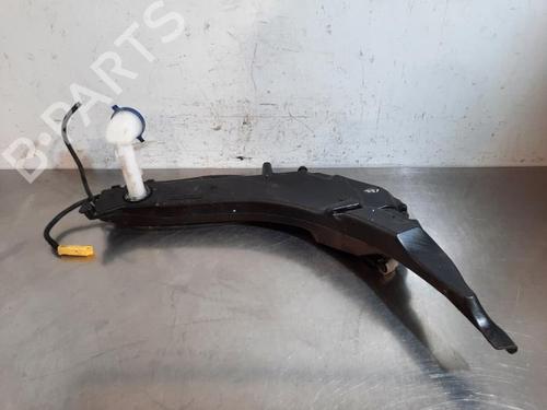 Used Windscreen washer tank PEUGEOT 308 SW II (LC_, LJ_, LR_, LX_, L4_) 1.6 HDi 92 (92 hp) 19686729
