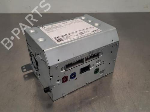 Used Radio VOLVO XC60 II (246) D4 (163 hp) 19650621