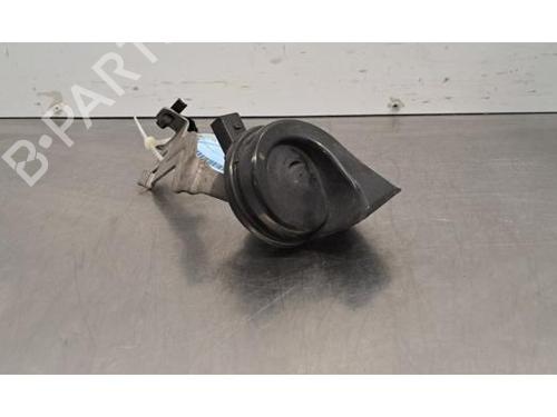 Used Horn VW GOLF VIII Variant (CG5, DB5) 2.0 TDI (116 hp) 32376459