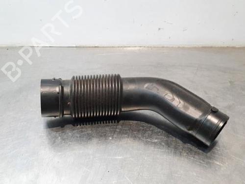 Used Pipe PEUGEOT 3008 II SUV (MC_, MR_, MJ_, M4_) 1.5 BlueHDi 130 (131 hp) 23579007