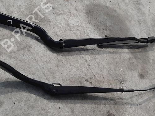 Front windshield wiper arm RENAULT TWINGO III (BCM_, BCA_) 1.0 SCe 70 | BP15015649C143 