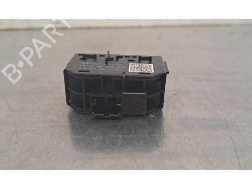 Warning switch PORSCHE CAYENNE Coupe (9YB) Turbo E-Hybrid AWD (9YBCT1, 9YBCZ1) | BP37284769I22 - Image 2
