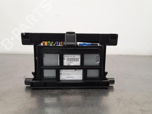 Used Radio PEUGEOT 308 III (FB_, FH_, FP_, F3_, FM_) BlueHDi 130 (FBYHZL, FBYHZT) (131 hp) 17565288