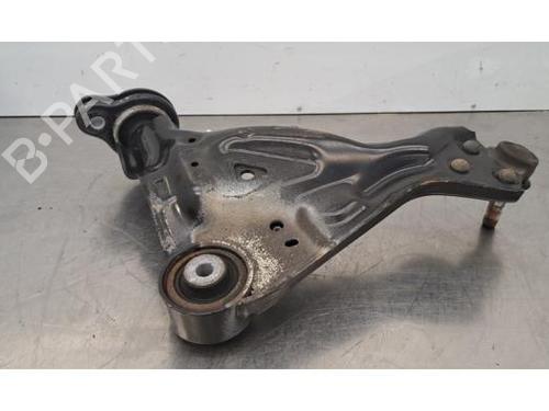 Used Left front suspension arm MERCEDES-BENZ V-CLASS (W447) V 250 BlueTEC / d (447.811, 447.813, 447.815) (190 hp) 30381539