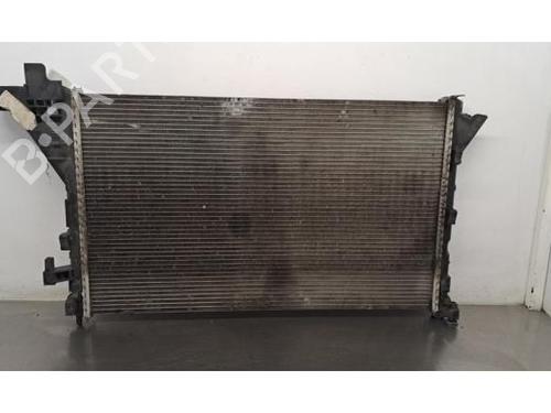 Radiador agua Radiador agua RENAULT MASTER III Van (FV) 2.3 dCi 145 RWD (FV0E, FV0F, FV0T, FV10, FV12, FV11) (146 hp) 33750895 33750895