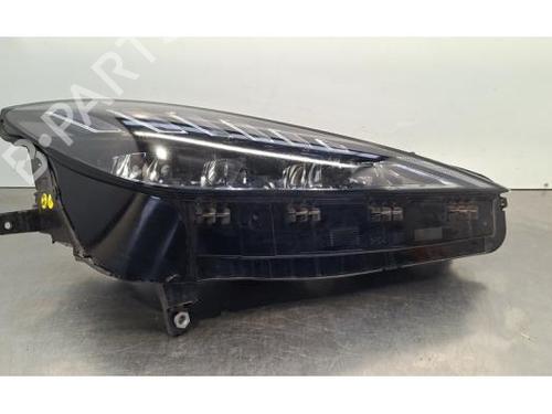 Used Right headlight MG MG 4 (EH32) EV (170 hp) 33057852