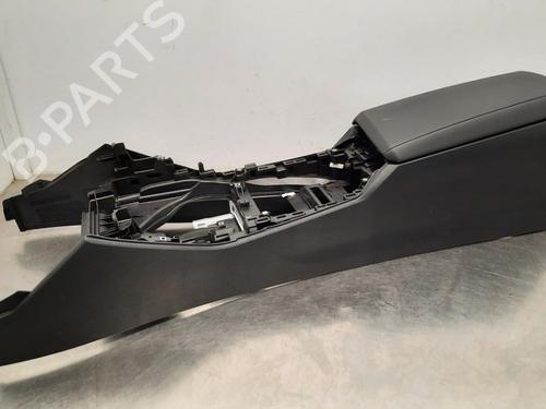 Used Middle console BMW 5 (G60) i5 eDrive40 (340 hp) 20850332