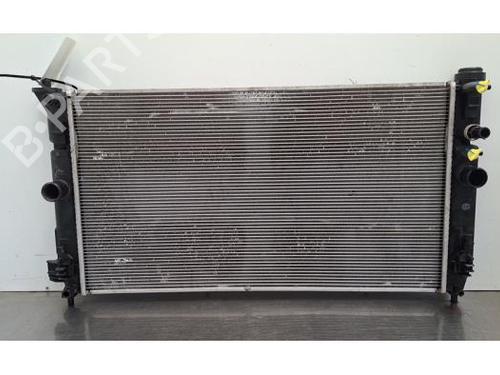 Used Water radiator Water radiator TOYOTA C-HR (_X1_) 1.8 Hybrid (ZYX10_, ZYX11_, ZYX10R, ZYX11R) (122 hp) 36005113 36005113