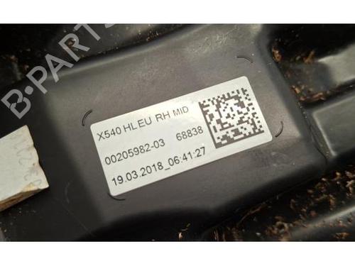 Right headlight JAGUAR E-PACE (X540) 2.0 D150 AWD | BP32158818C29 