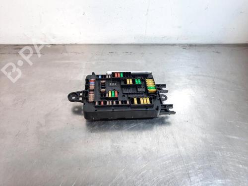 fuse-box-bmw-1-f20-2011-2012-2013-2014-2015-2016-2017-2018-2019-33927599 main image