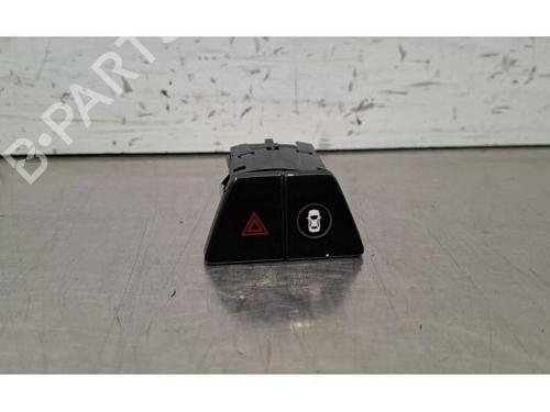 Used Warning switch Warning switch BMW 5 Touring (G31) 530 e Plug-in-Hybrid (292 hp) 40288986 40288986