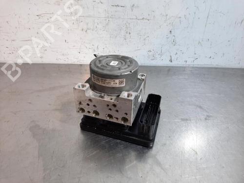 Used ABS pump VW GOLF VII (5G1, BQ1, BE1, BE2) 2.0 GTD (184 hp) 23592595