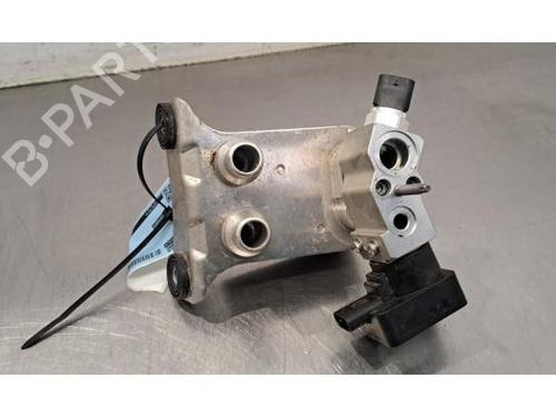 Used AC radiator AC radiator MERCEDES-BENZ EQB (X243) EQB 350 4-matic (243.612) (292 hp) 33307568 33307568