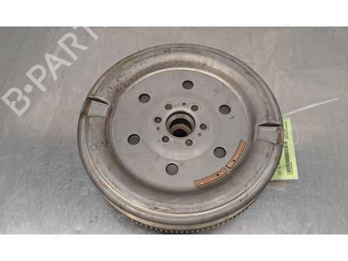 Flywheel AUDI A3 Limousine (8YS, 8YM) 35 TFSI | BP30138981M101