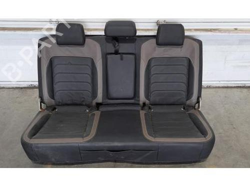 Sæde bagtil (2. række) Sæde bagtil (2. række) VW AMAROK (T1A, T1B) 3.0 TDI 4motion (241 hp) 34199050 34199050