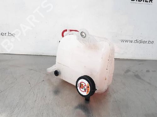 Used Expansion tank TOYOTA COROLLA Estate (_E21_) 1.8 Hybrid (ZWE211W) (122 hp) 10876057