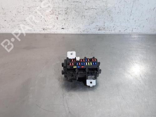Used Fuse box RENAULT KOLEOS I (HY_) 2.0 dCi (HY0K) (150 hp) 29515544