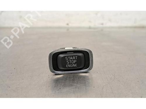 Used Switch VOLVO V40 Hatchback (525) D2 (120 hp) 24137049