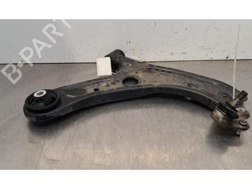 Used Left front suspension arm TOYOTA YARIS (_P21_, _PA1_, _PH1_) 1.5 Hybrid (MXPH10, MXPH11) (116 hp) 30663324
