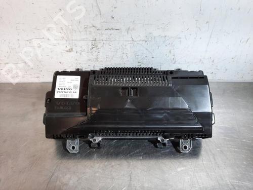 Instrument cluster VOLVO XC60 II (246) D4 | BP23622070C47 
