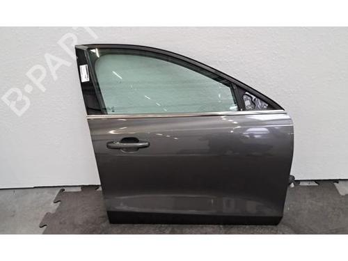 Dør høyre foran Dør høyre foran FORD FOCUS IV (HN) 1.0 EcoBoost (101 hp) 37453912 37453912