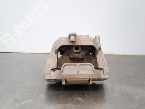 Used Engine mount Engine mount VW BEETLE Convertible (5C7, 5C8) 1.6 TDI (105 hp) 10899231 10899231