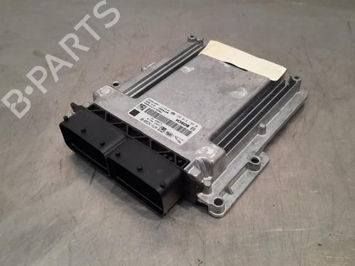 Used Engine control unit (ECU) LAND ROVER RANGE ROVER SPORT II (L494) 2.0 Si4 4x4 (300 hp) 17564740