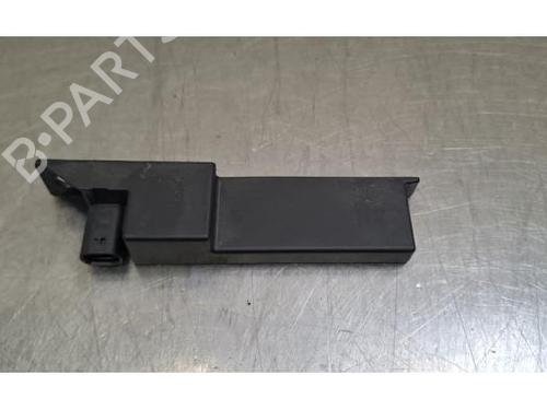 Used Antenna/Base Antenna/Base PORSCHE 911 Convertible (992) Carrera GTS (992342) (541 hp) 39995438 39995438