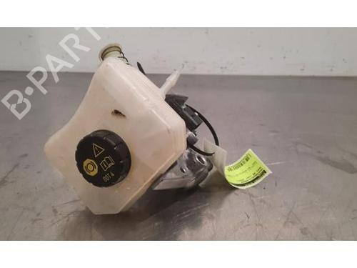 Used Brake master cylinder AUDI A5 (F53, F5P) 2.0 TFSI (190 hp) 23627873