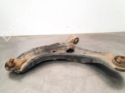Used Left front suspension arm HYUNDAI TUCSON (TL, TLE) 1.7 CRDi (116 hp) 23581891