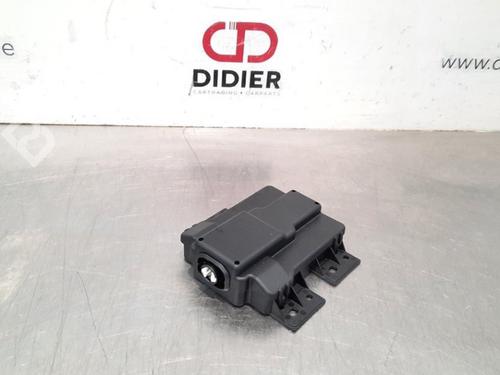 fuse-box-mercedes-benz-gle-v167-gle-350-de-4-matic-167117-a0005408250-2018-10896625 main image