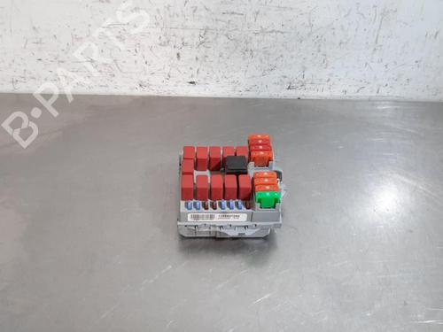 Used Fuse box PEUGEOT BOXER Van 2.2 BlueHDi 140 (140 hp) 28006256