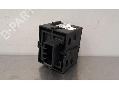 Switch LAND ROVER RANGE ROVER SPORT II (L494) 5.0 SCV8 4x4 | BP30978719I30