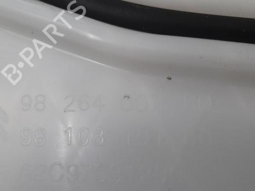 Windscreen washer tank PEUGEOT 3008 II SUV (MC_, MR_, MJ_, M4_) 1.2 THP/ PureTech 130 (MRHNSM, MRHNSU, MRHNSJ, MRHNYW,... | BP15791806C113 