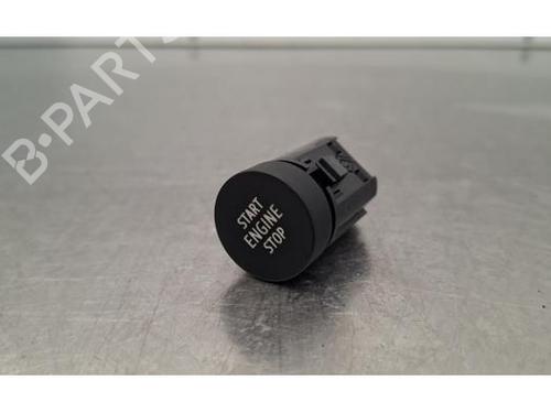 switch-renault-captur-ii-hf_-2020-33316380 main image