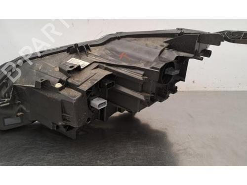 Right headlight PEUGEOT 3008 II SUV (MC_, MR_, MJ_, M4_) 1.5 BlueHDi 130 | BP30046700C29 