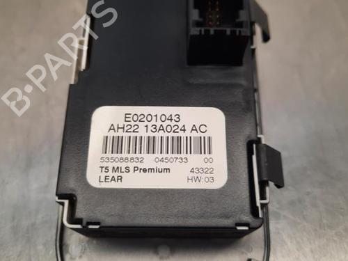 Headlight switch LAND ROVER DISCOVERY IV (L319) 3.0 SDV6 4x4 | BP23633547I24 
