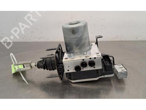 Used Servo brake LAND ROVER DEFENDER Station Wagon (L663) P300 Si4 4x4 (300 hp) 27864483