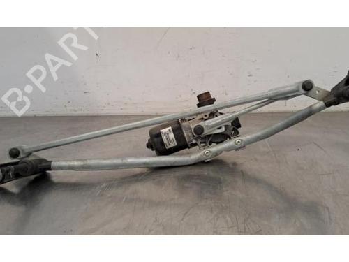 Used Front wiper motor DACIA DUSTER (HM_) 1.3 TCe 130 (HMMF) (131 hp) 30187559
