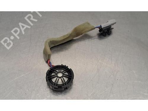 speaker-land-rover-defender-station-wagon-l663-2019-40517631 main image