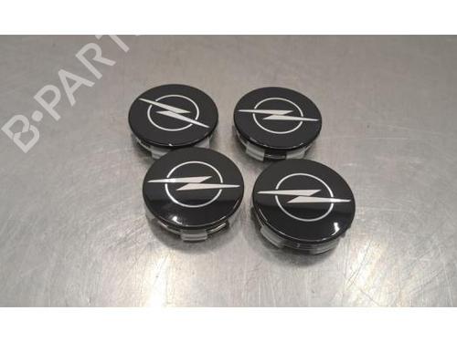Używane Kołpak Kołpak OPEL MOKKA MOKKA-e (76) (136 hp) 33918131 33918131