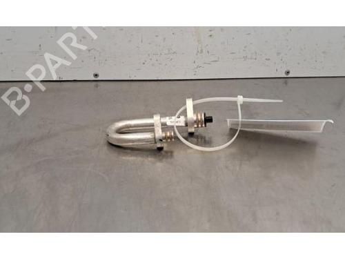 Used AC pipe AC pipe PEUGEOT 308 SW III (FC_, FJ_, FR_, F4_, FN_) e-308 (FNZKWZ) (156 hp) 34619057 34619057