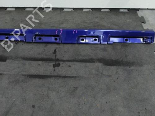 Højre sidekjole Højre sidekjole TOYOTA YARIS (_P21_, _PA1_, _PH1_) 1.5 Hybrid (116 hp) 37275558 37275558
