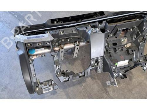 Dashboard PEUGEOT 308 III (FB_, FH_, FP_, F3_, FM_) e-308 (FMZKWZ) | BP28593272C46