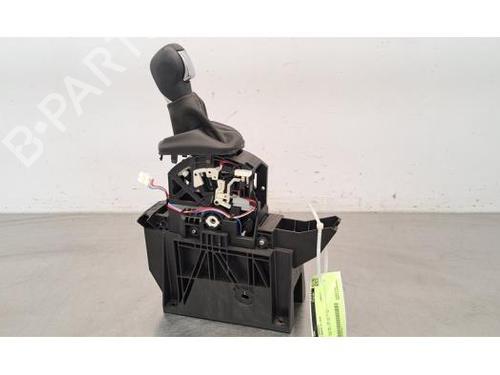 Used Gear lever RENAULT ARKANA I (LCM_, LDN_) 1.3 TCe 140 (LDN0) (140 hp) 29015895
