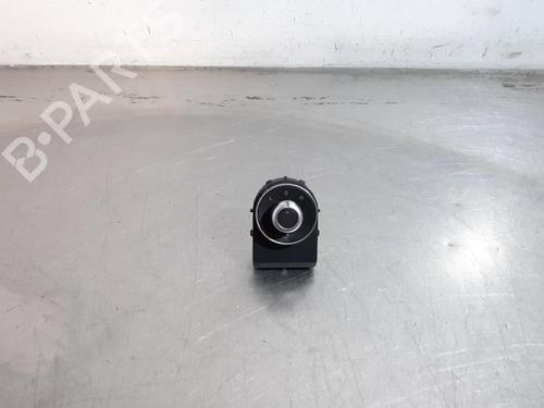 Used Mirror switch Mirror switch ALFA ROMEO GIULIA (952_) 2.2 D (952AGA250, 952AGM250, 952ASM2, 952ASA2) (136 hp) 33277769 33277769