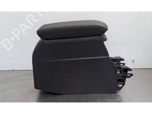 armrest-center-console-ds-ds-3-ds-3-crossback-ur_-uc_-uj_-2018-34608431 main image