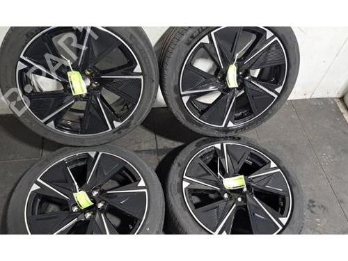 Used Rim PEUGEOT 308 III (FB_, FH_, FP_, F3_, FM_) e-308 (FMZKWZ) (156 hp) 30651164